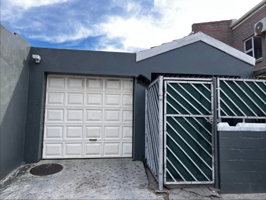 3 Bedroom Property for Sale in Westridge Western Cape